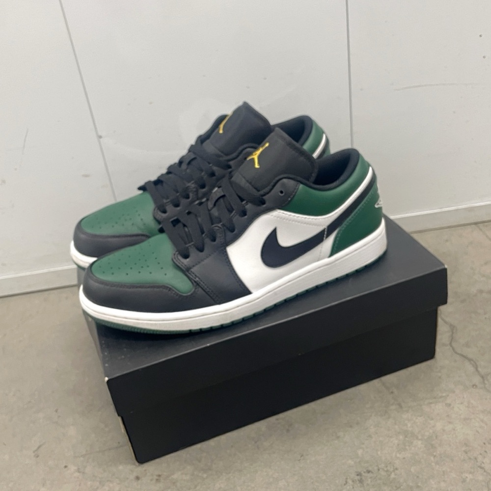 Nike Air Jordan 1 Low ' Green Toe '